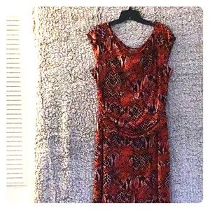 💜 Red and Black patterned Body Con Dress 💜